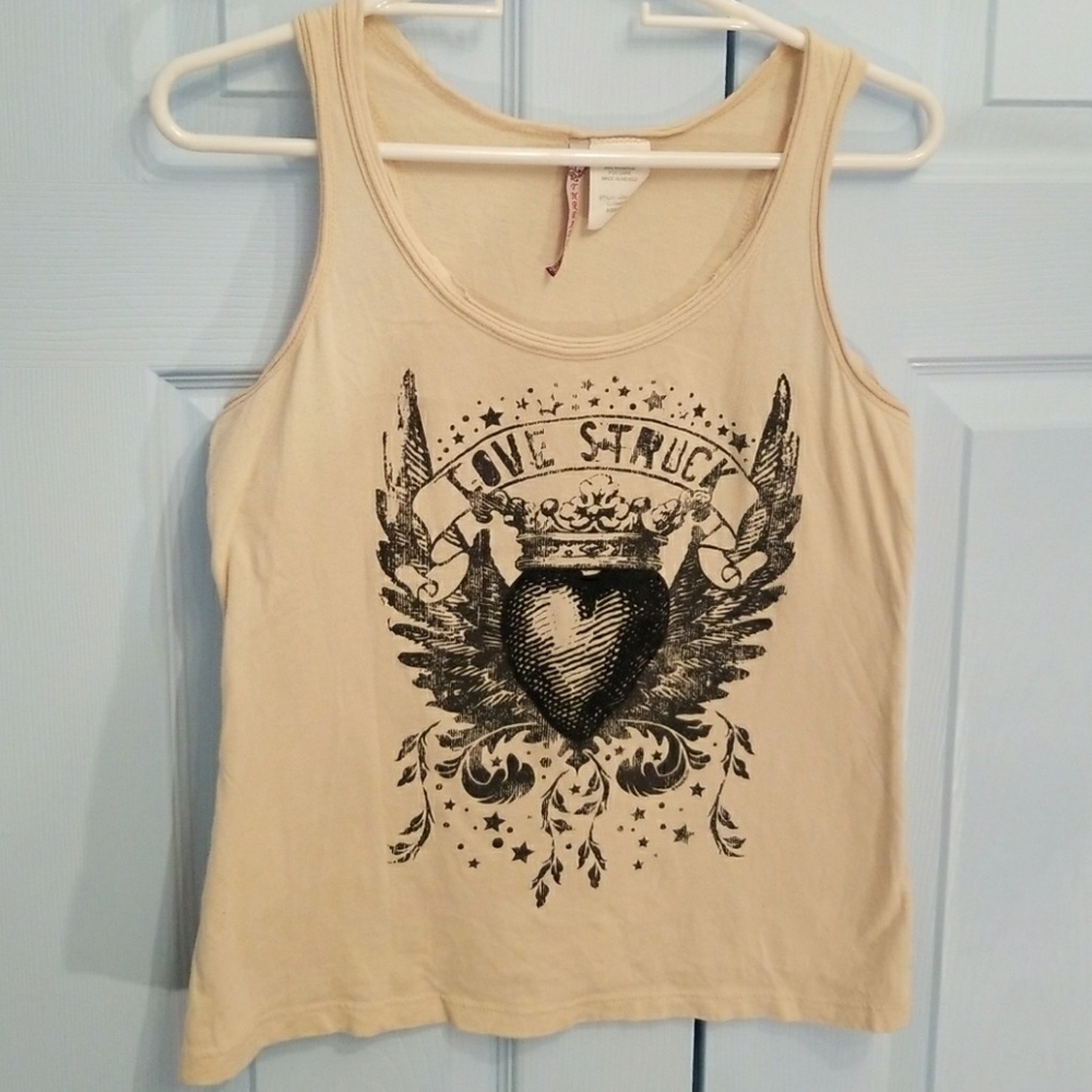 Love struck muscle tee